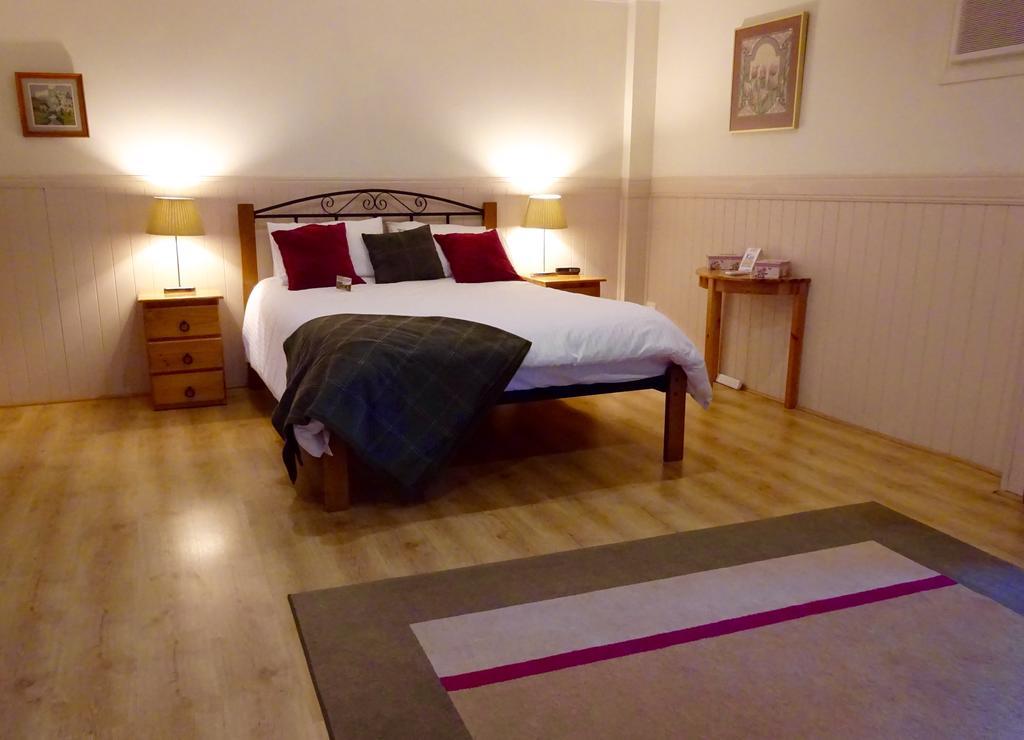 Lagoon Pocket Bed & Breakfast Bagian luar foto