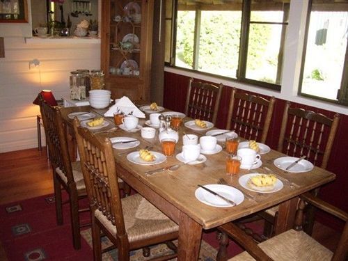 Lagoon Pocket Bed & Breakfast Bagian luar foto